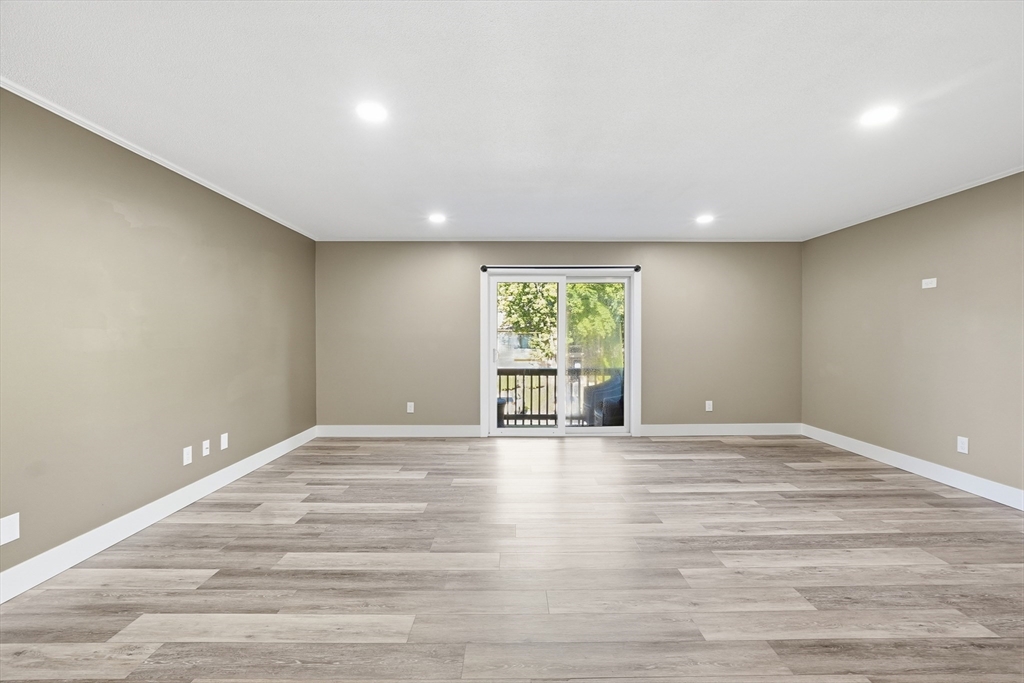 17 Thayer Pond Dr. # 5 Property Photo 2