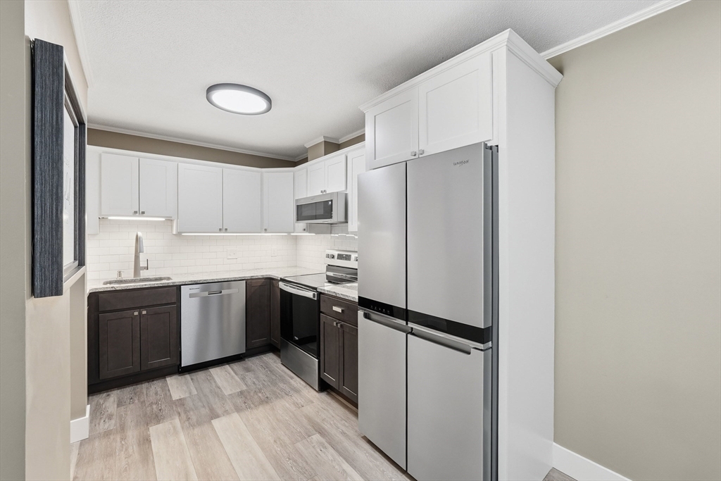 17 Thayer Pond Dr. # 5 Property Photo 7