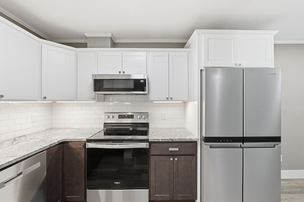 17 Thayer Pond Dr. # 5 Property Photo 9