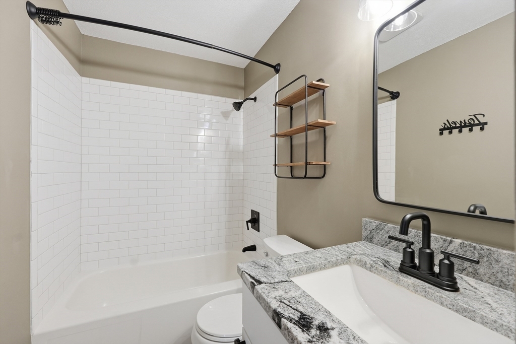 17 Thayer Pond Dr. # 5 Property Photo 18