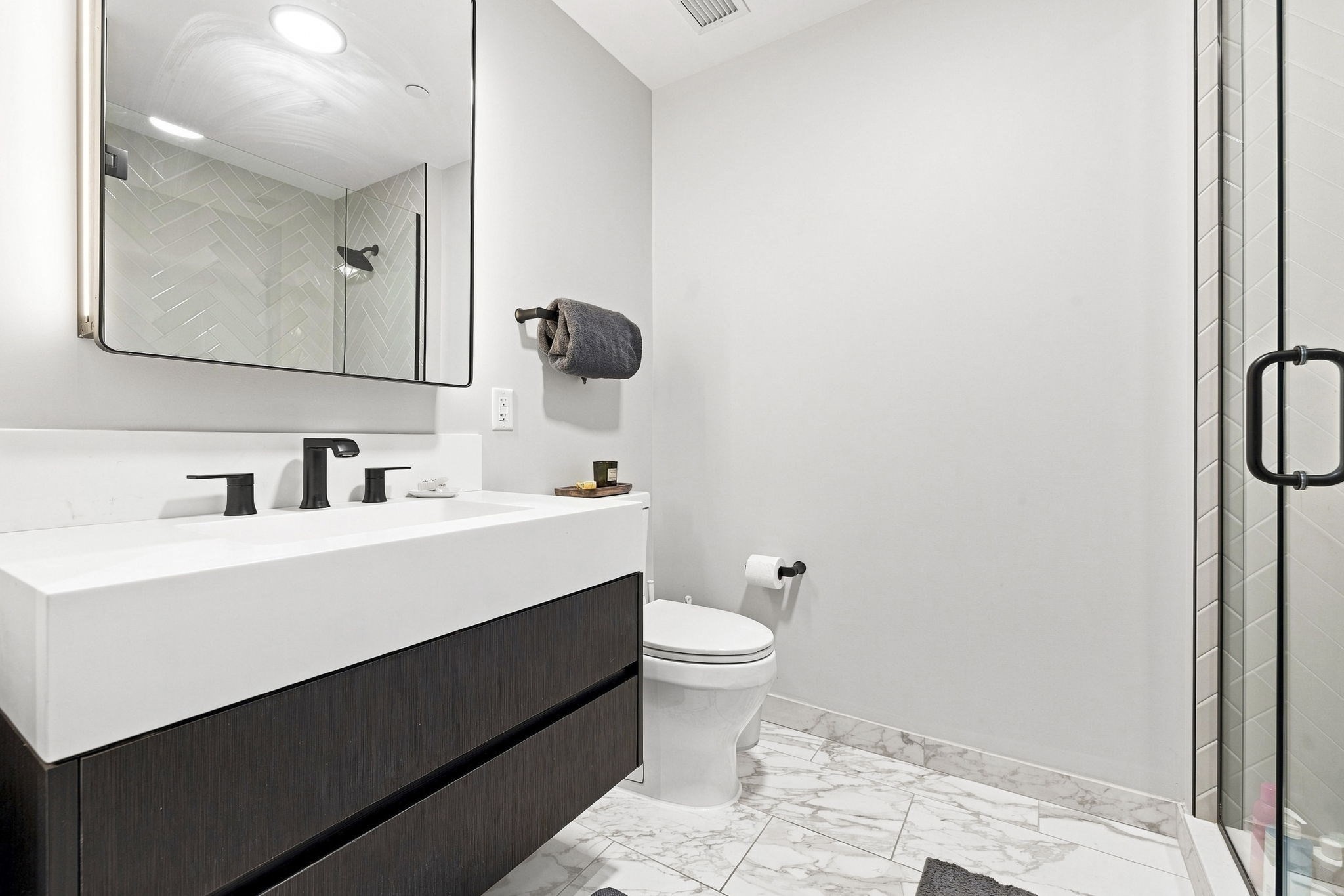 55 Lagrange # 802 Property Photo 10