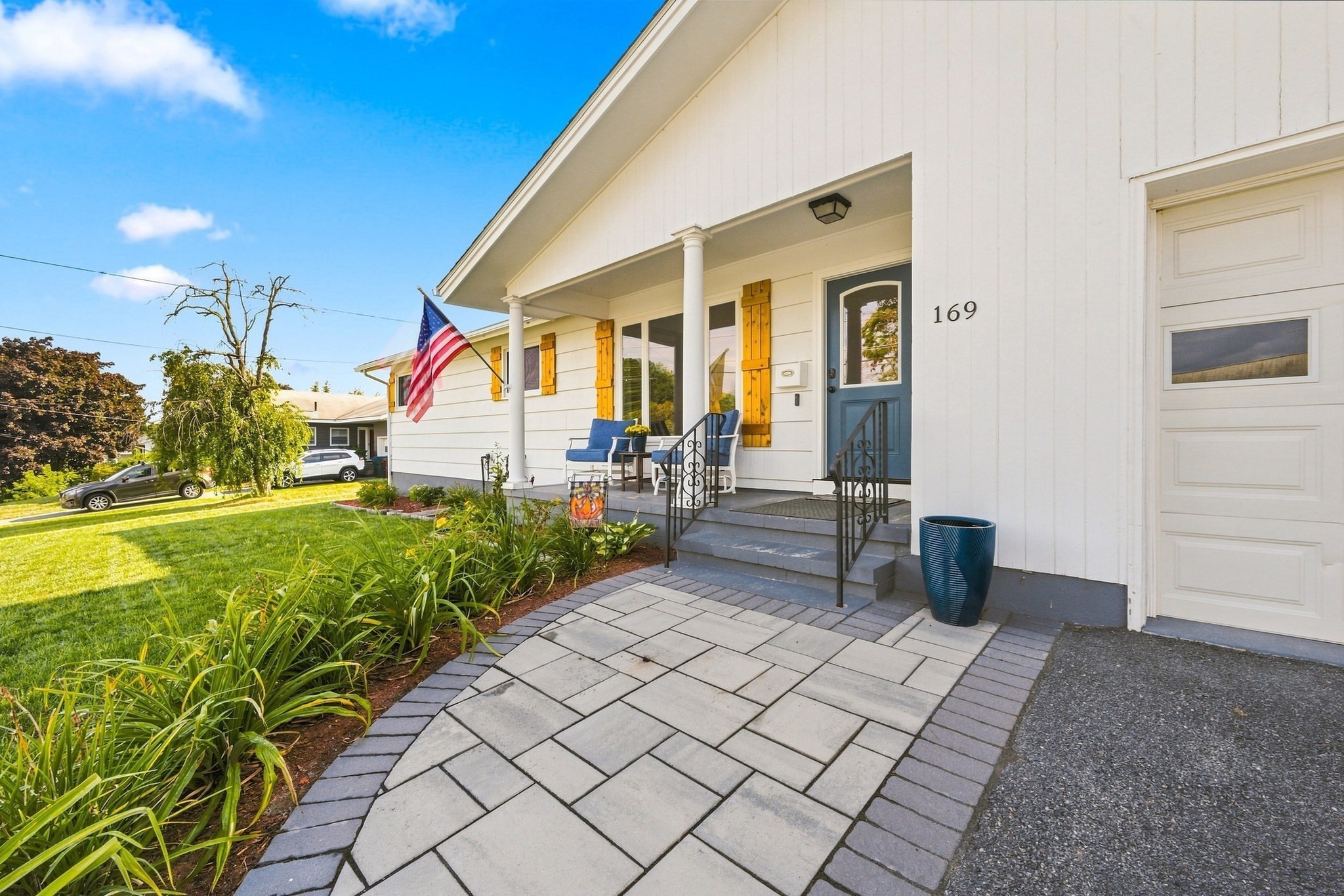 169 Raven Property Photo 1