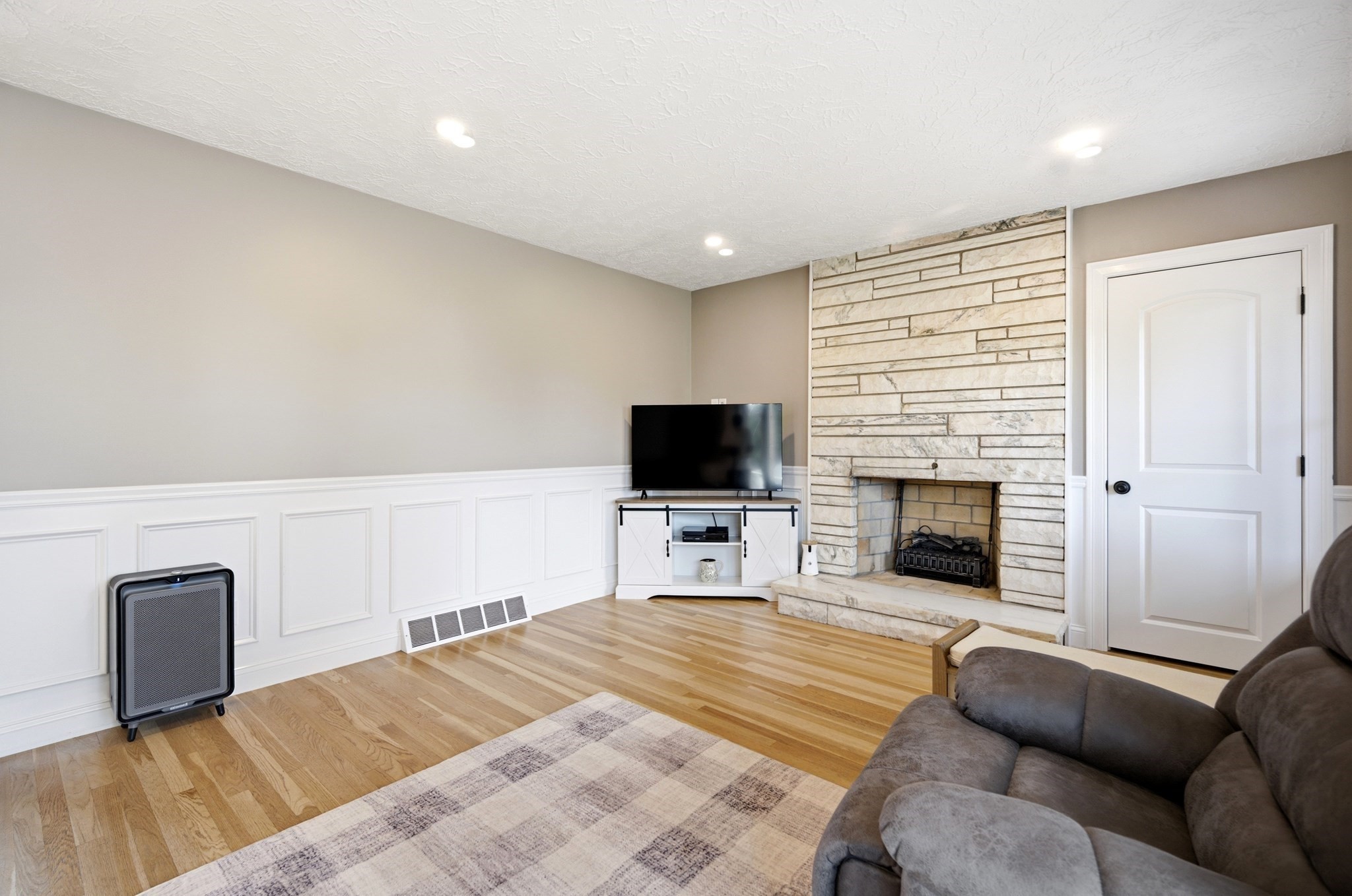 169 Raven Property Photo 7