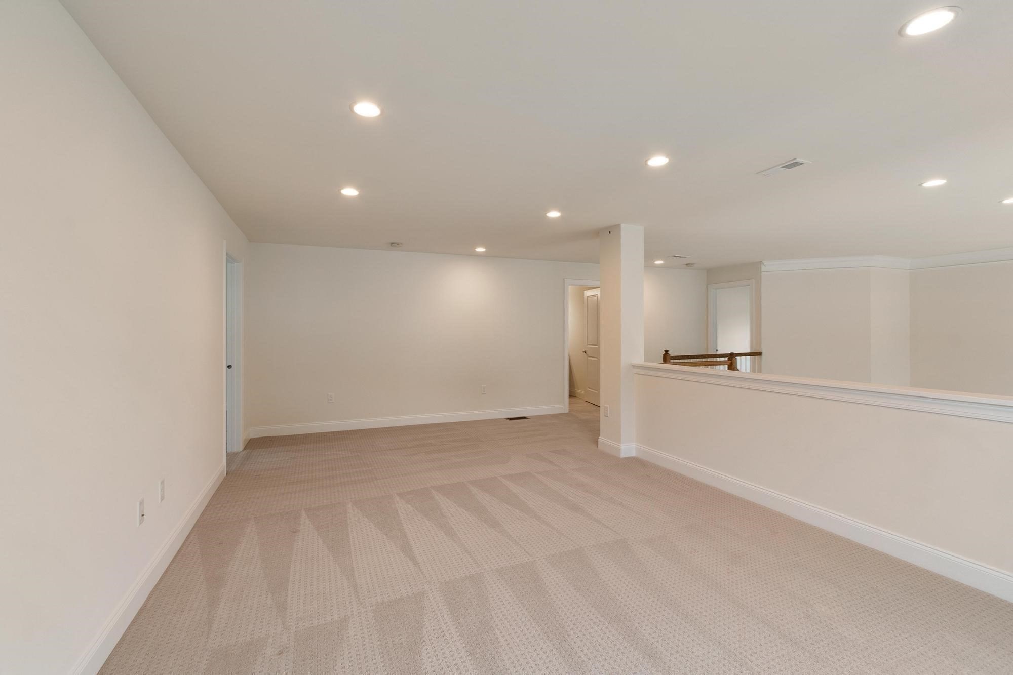 2 Phoebe St # 2 Property Photo 24