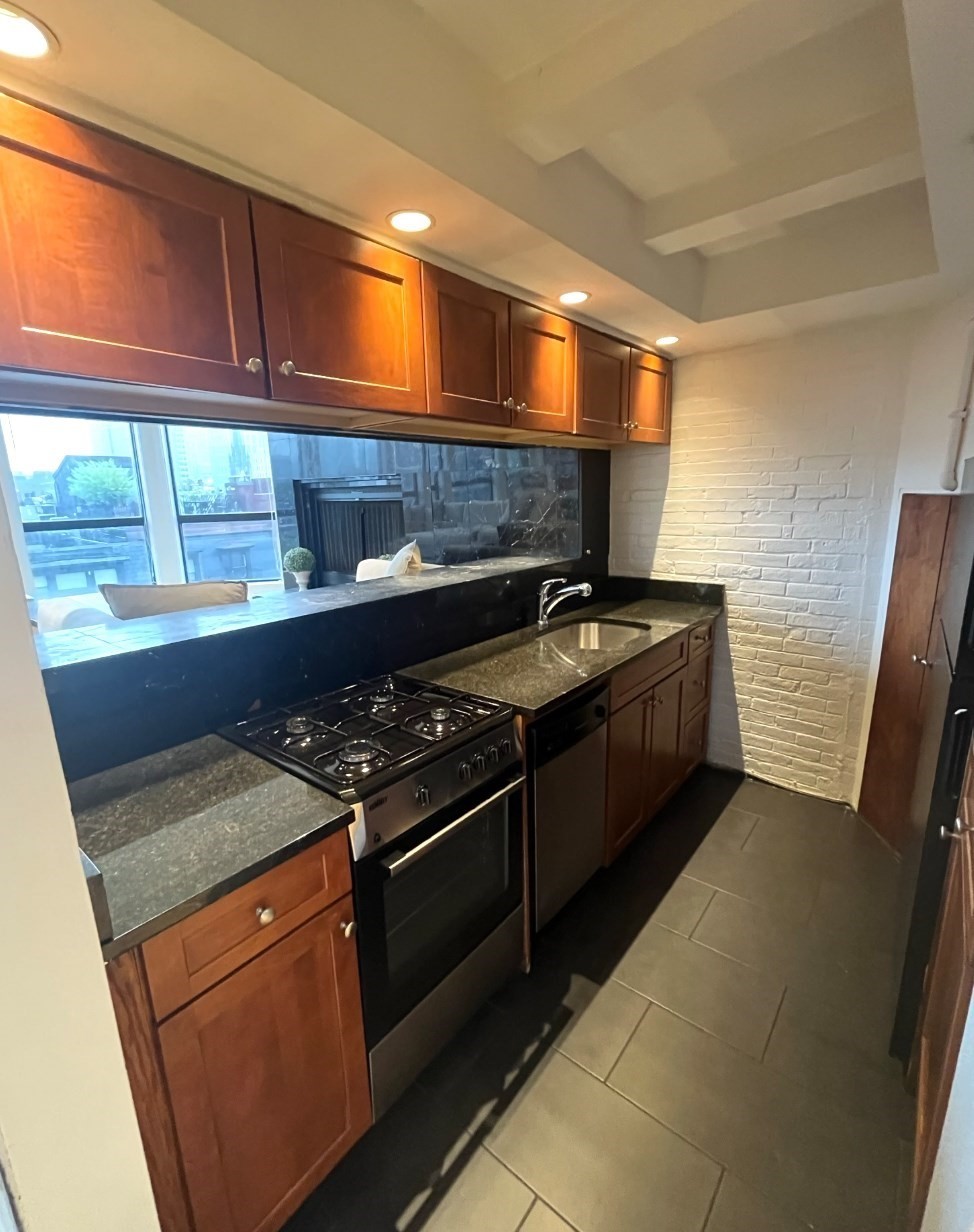 113 Beacon St Property Photo 7