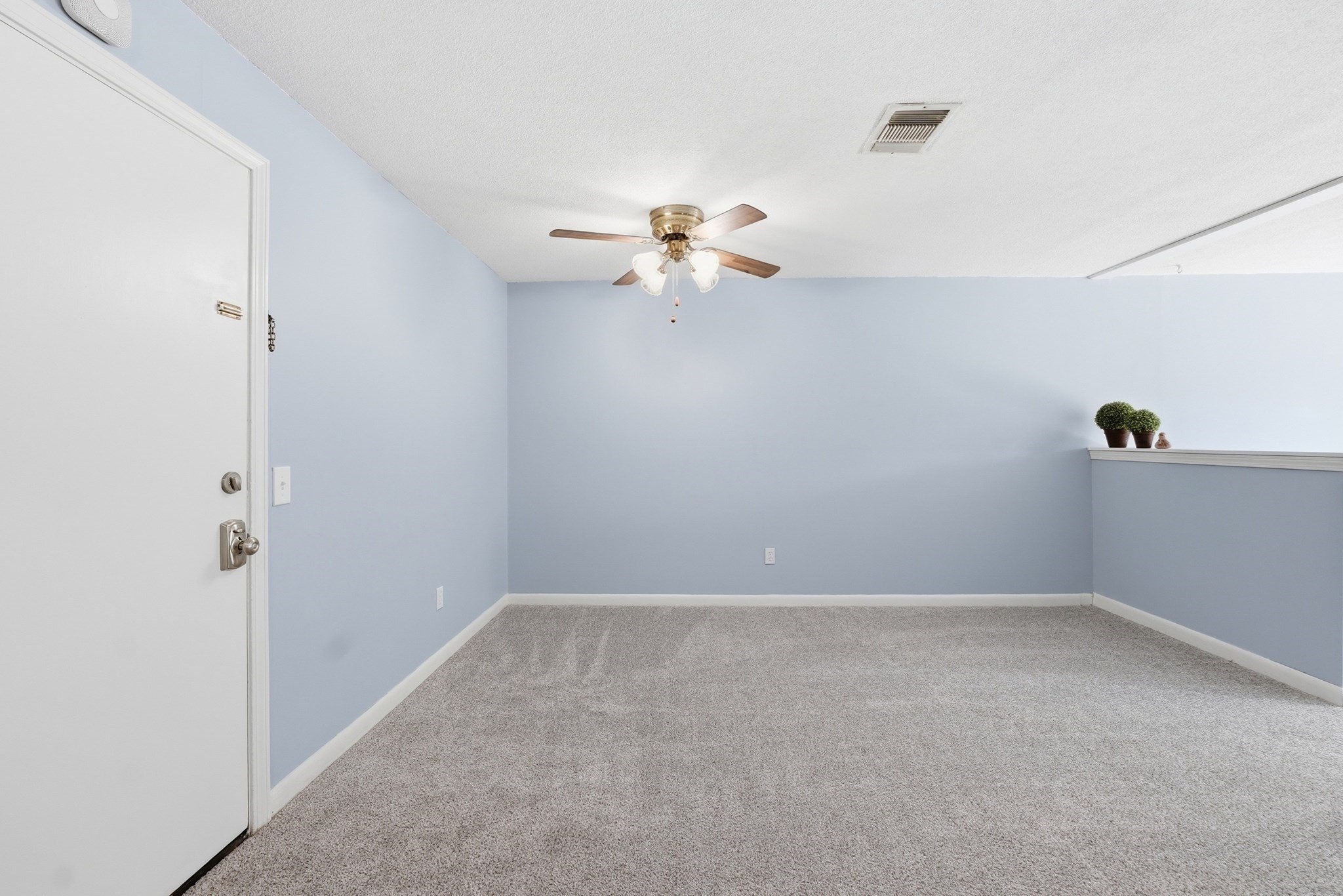 176 Maple Ave # 36 Property Photo 3