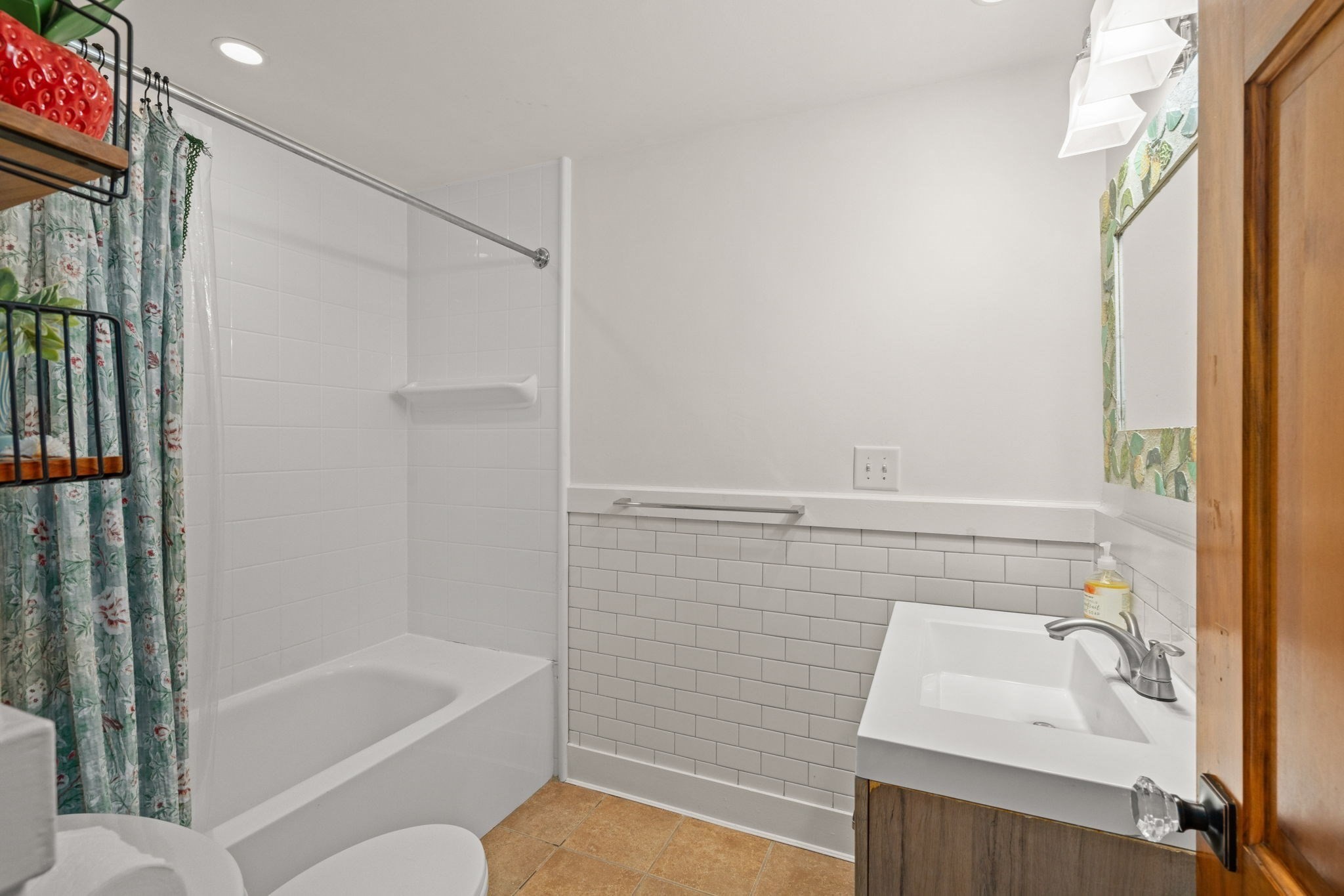 24 Holland St Property Photo 24