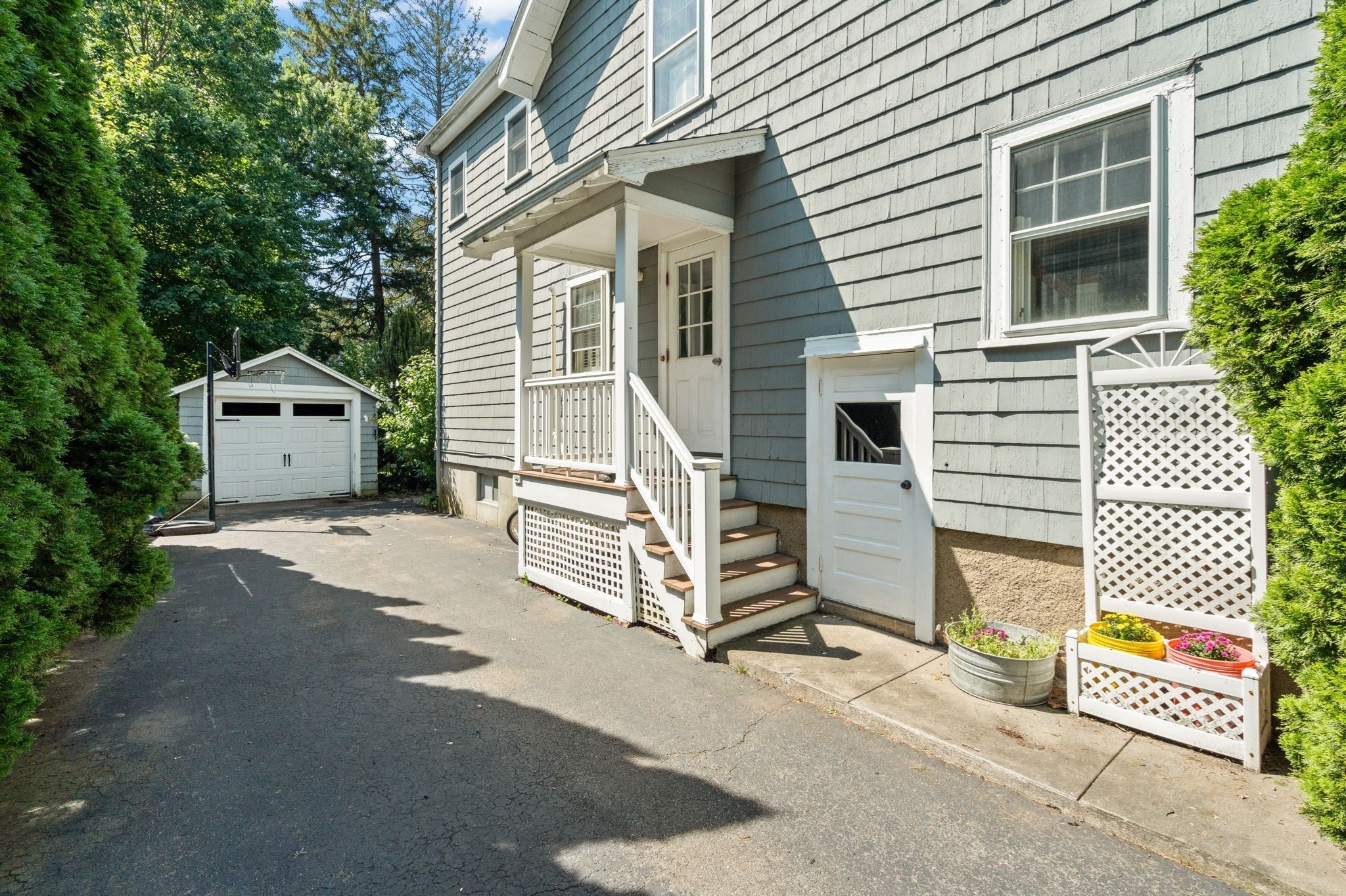 24 Holland St Property Photo 27
