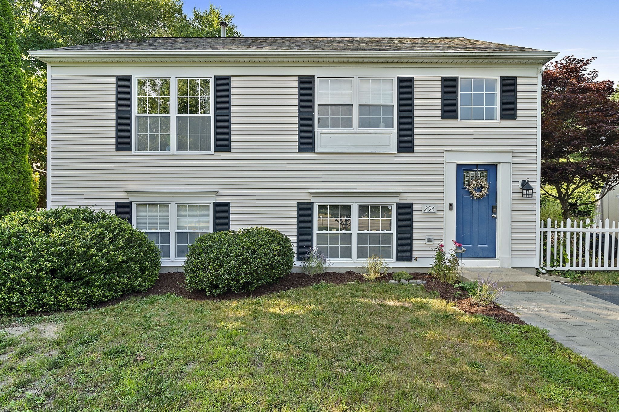 296 Raymond Road Property Photo 2