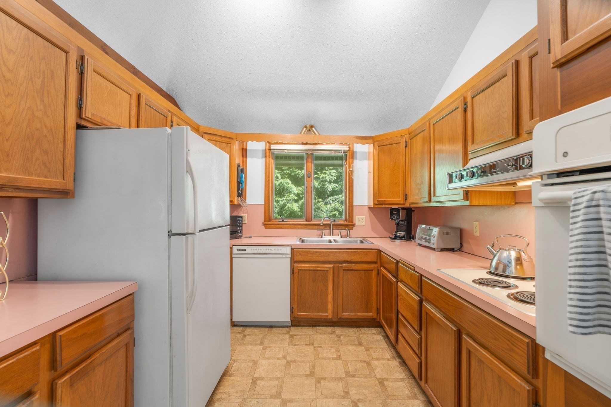 679 Poponessett Road Property Photo 13