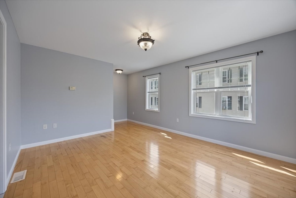 122 Locust St. # 4 Property Photo 11