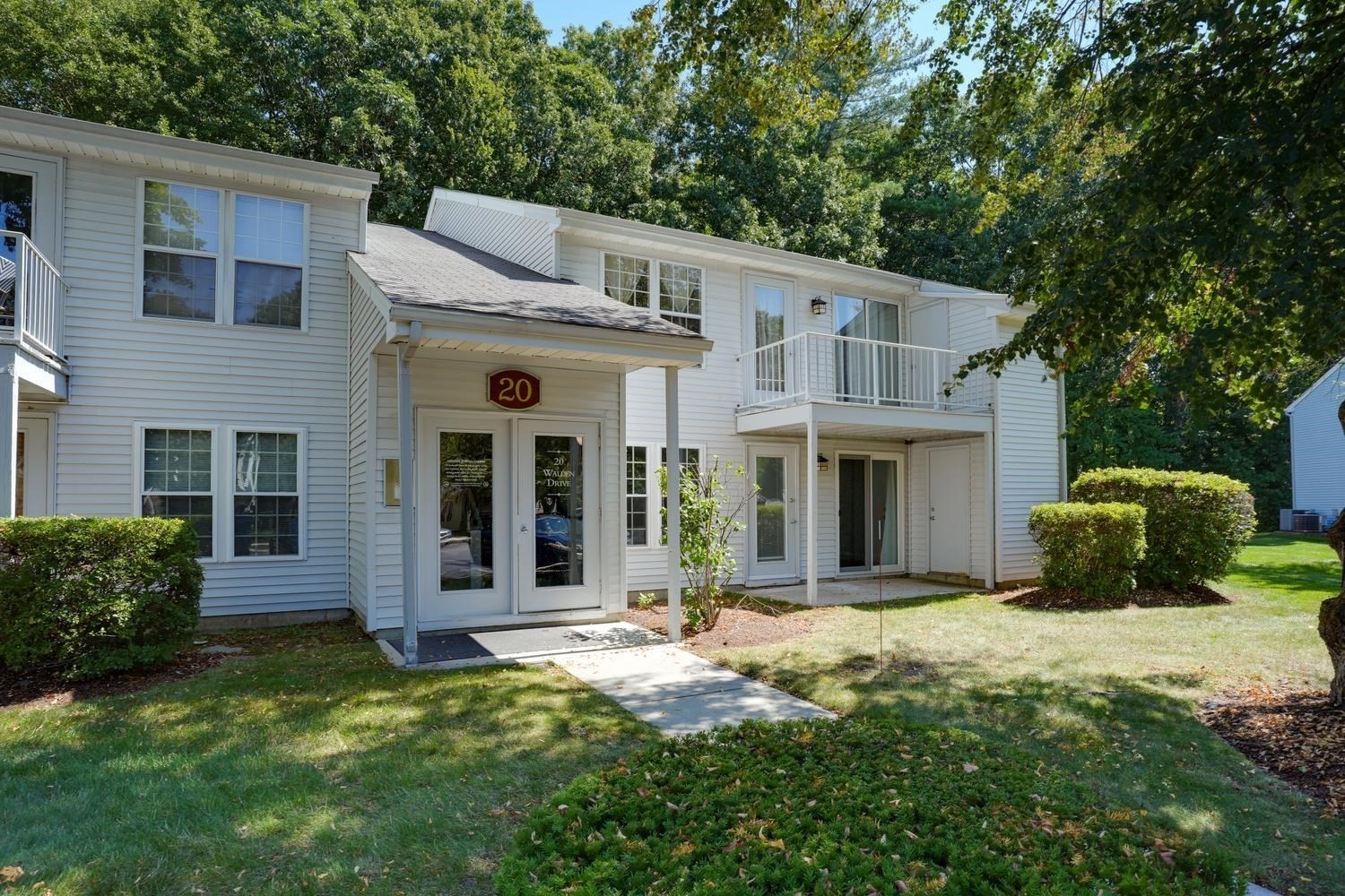 20 Walden Drive # 15 Property Photo 1