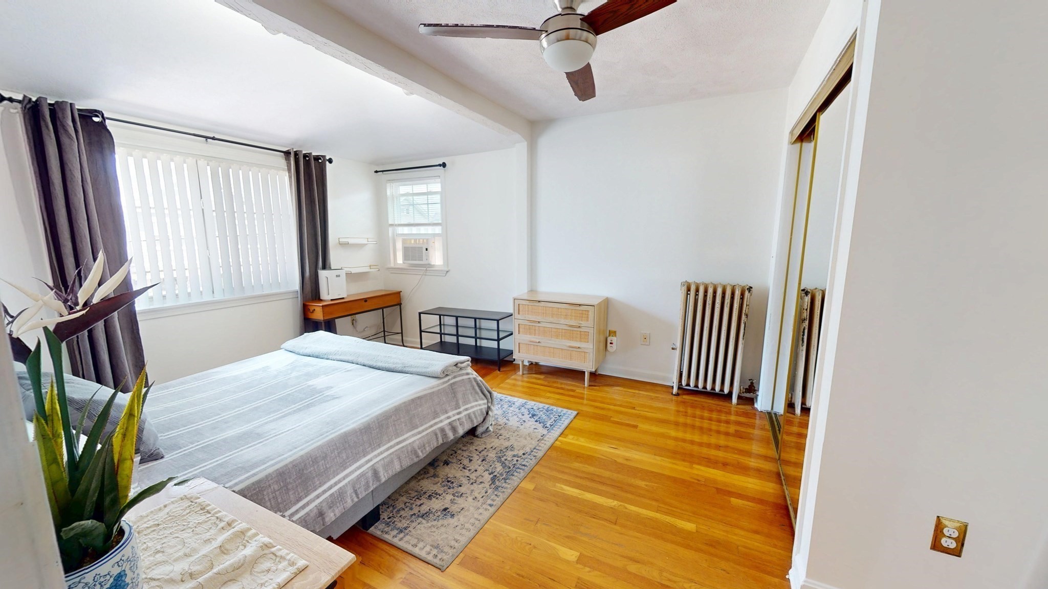54 Linwood Street # 2 Property Photo 5