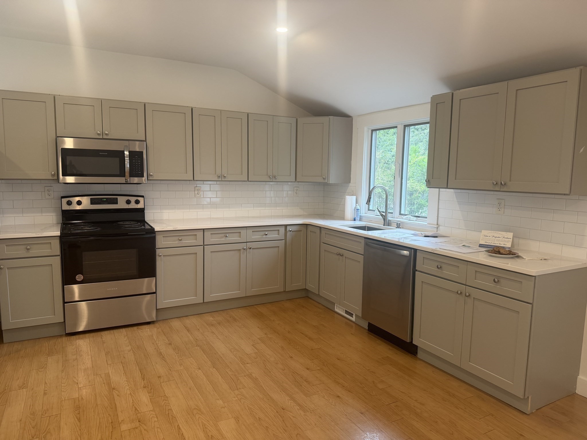 25 King Ave Property Photo 15