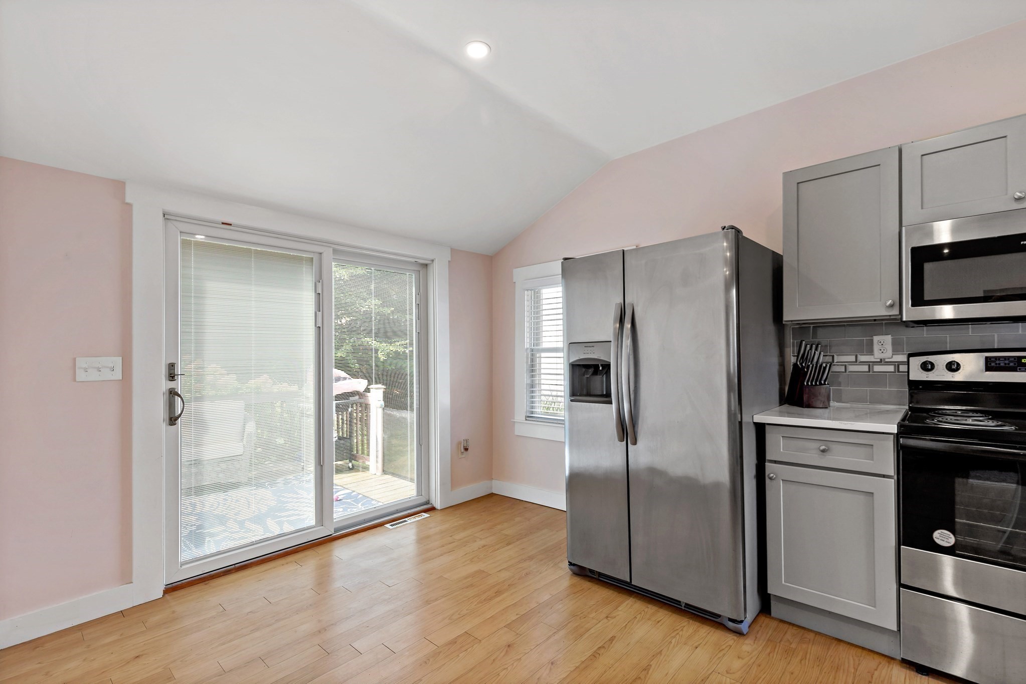 25 King Ave Property Photo 21