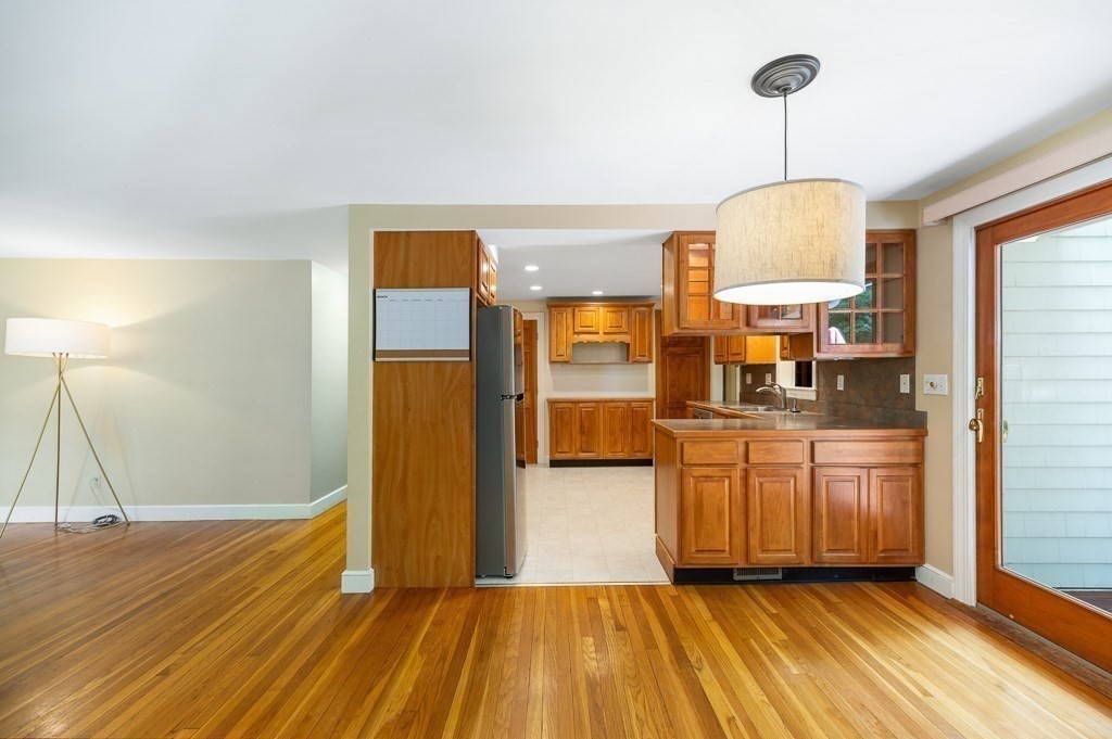 101 Topsfield Road Property Photo 9
