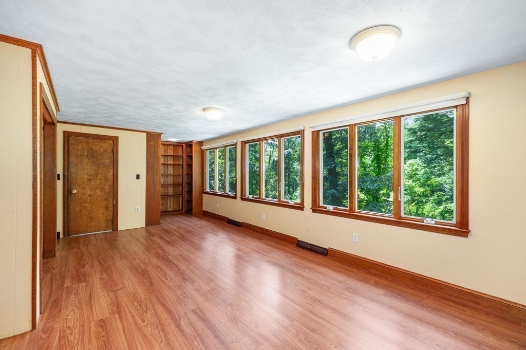101 Topsfield Road Property Photo 15