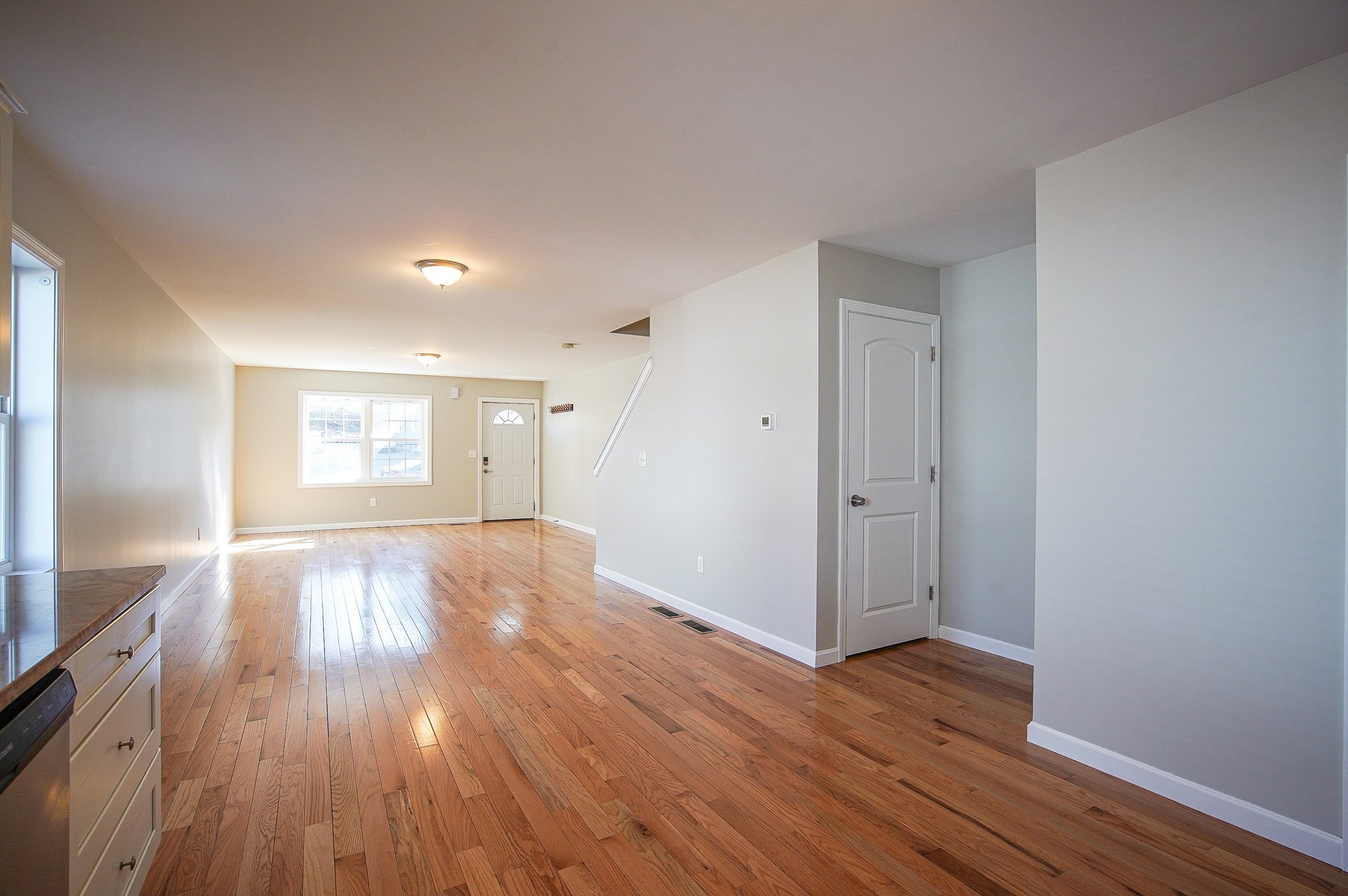 18 Healey St # 18 Property Photo 7