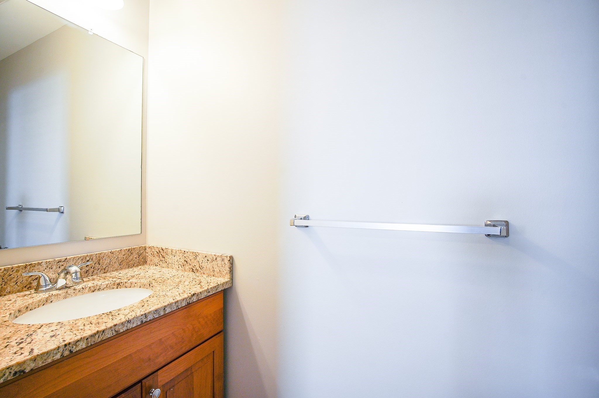 18 Healey St # 18 Property Photo 8