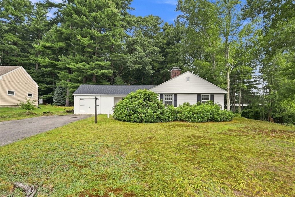 92 Oak Hollow Rd Property Photo 1
