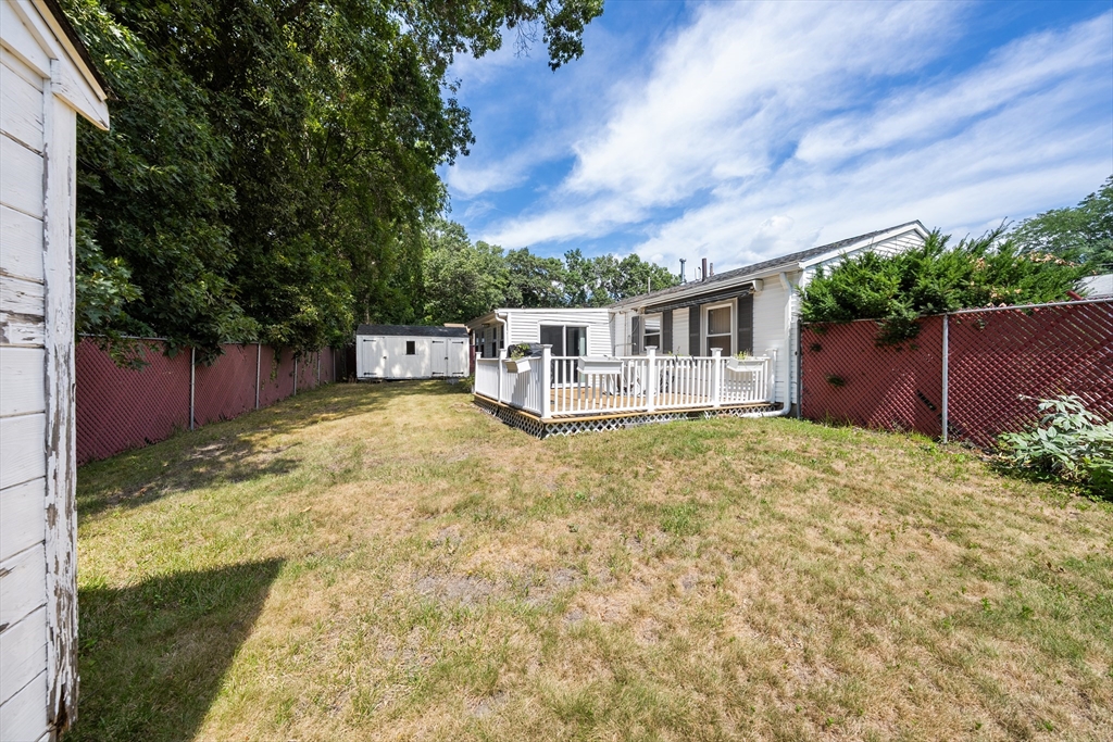 136 Laurie Ln Property Photo 6