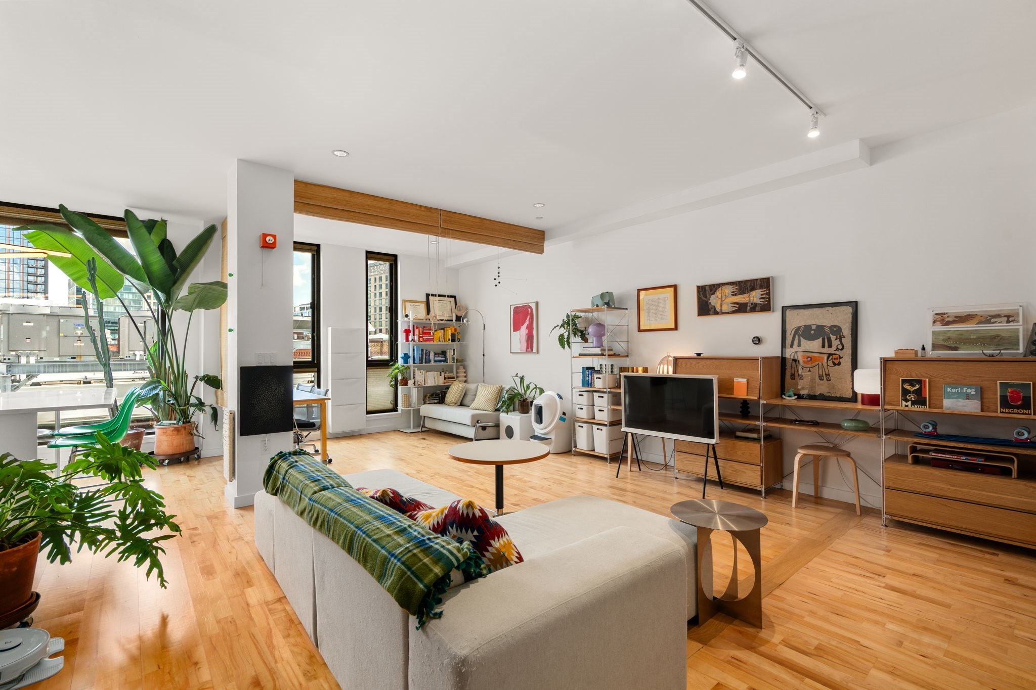 346 Congress Street # 608 Property Photo 1