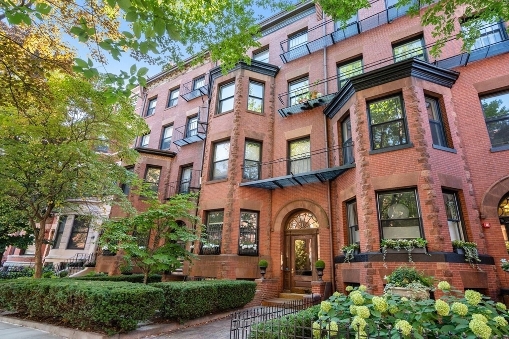 400 Marlborough St # 5 Property Photo 1