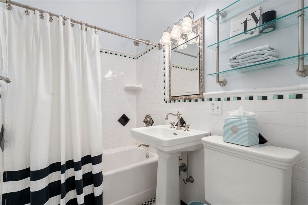 400 Marlborough St # 5 Property Photo 6