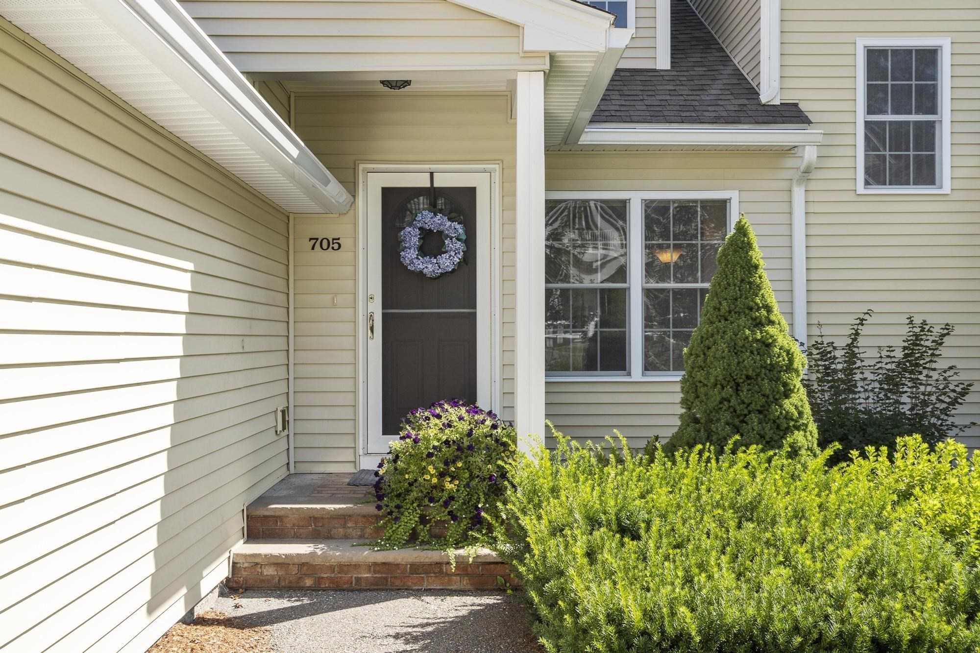 705 Autumn Ridge Dr # 705 Property Photo 1