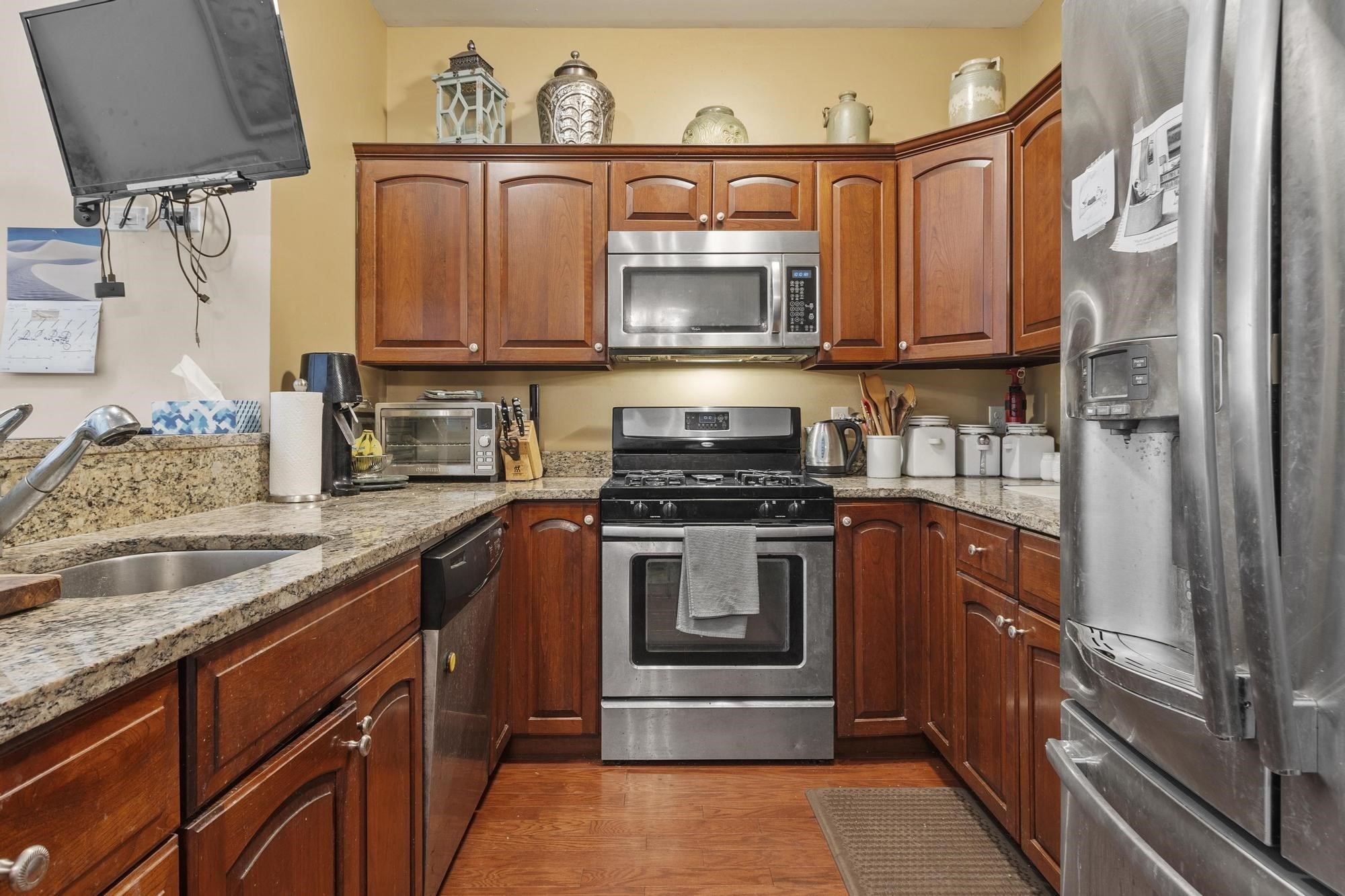 705 Autumn Ridge Dr # 705 Property Photo 8