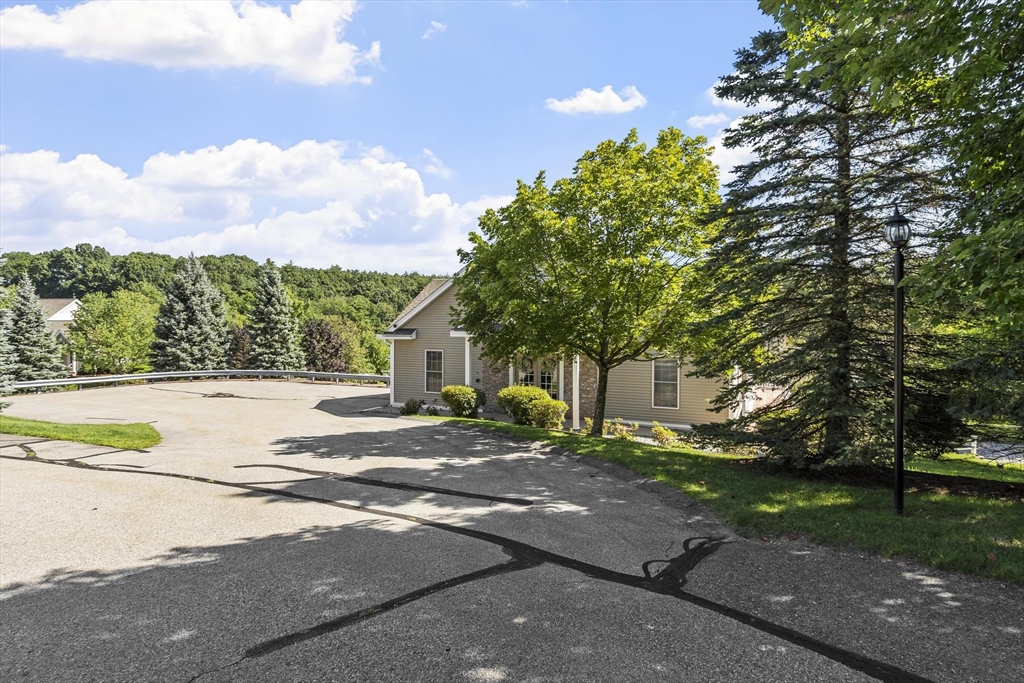 705 Autumn Ridge Dr # 705 Property Photo 27