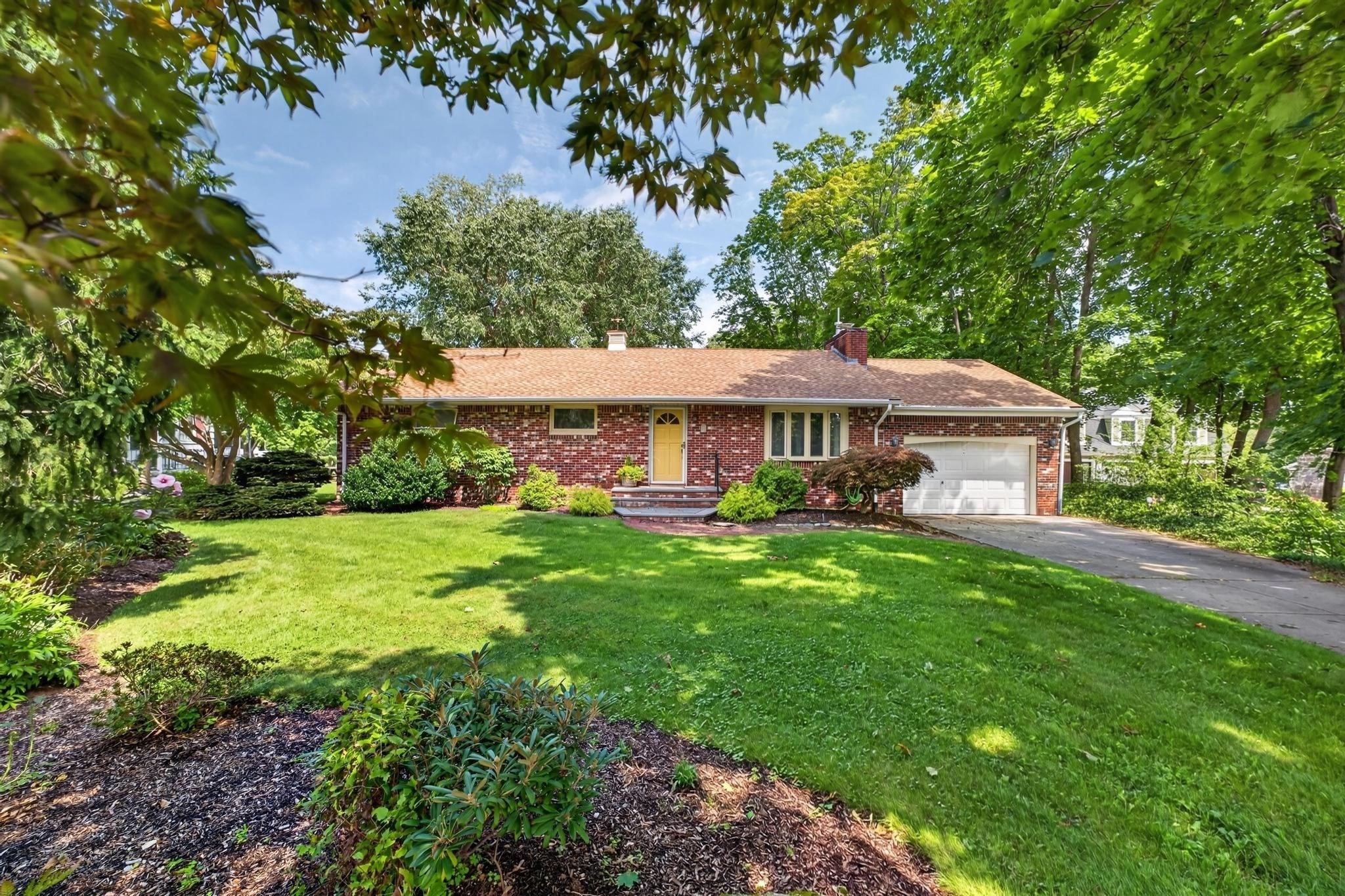 61 Highland Avenue Property Photo 1
