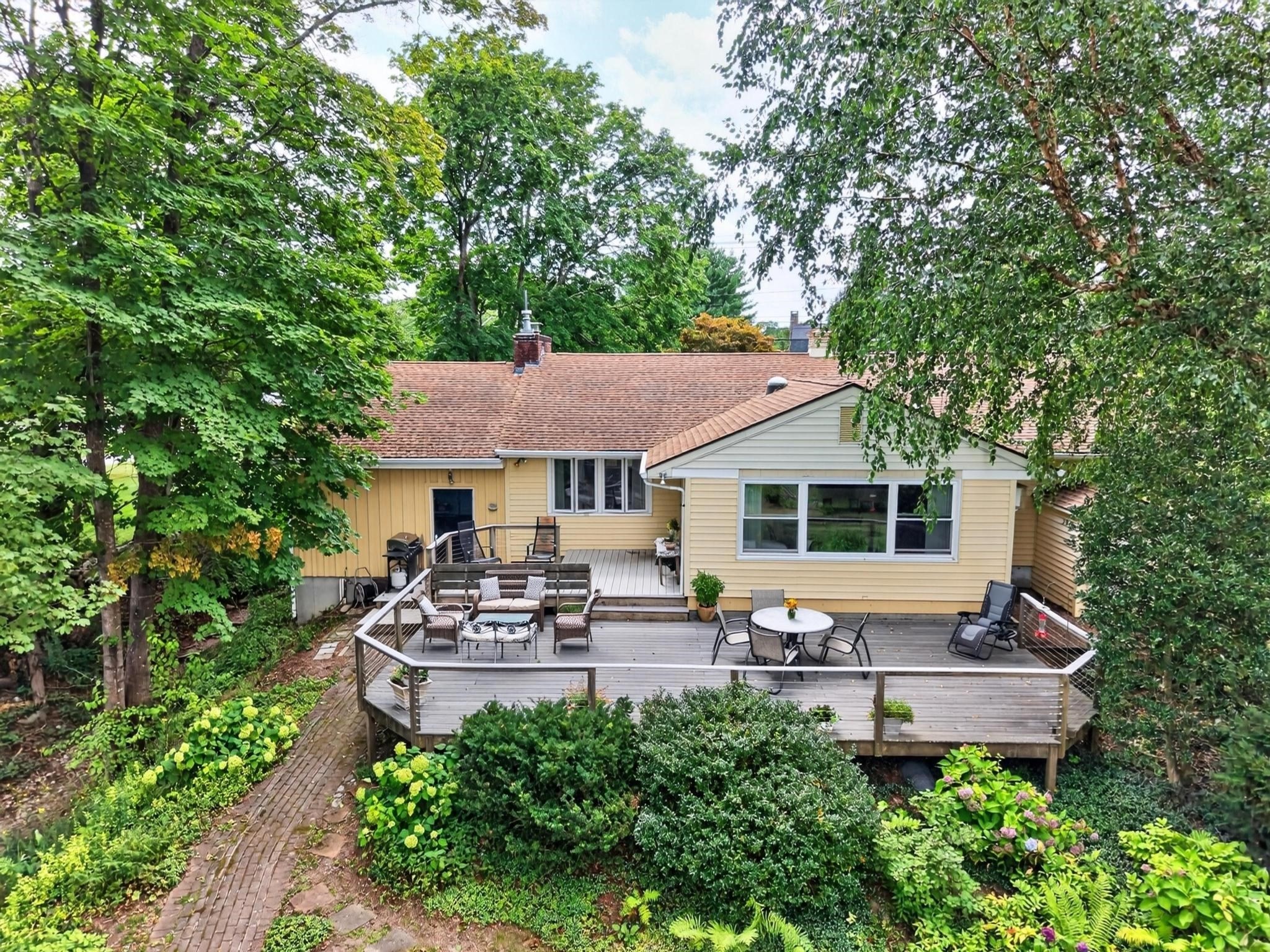 61 Highland Avenue Property Photo 23