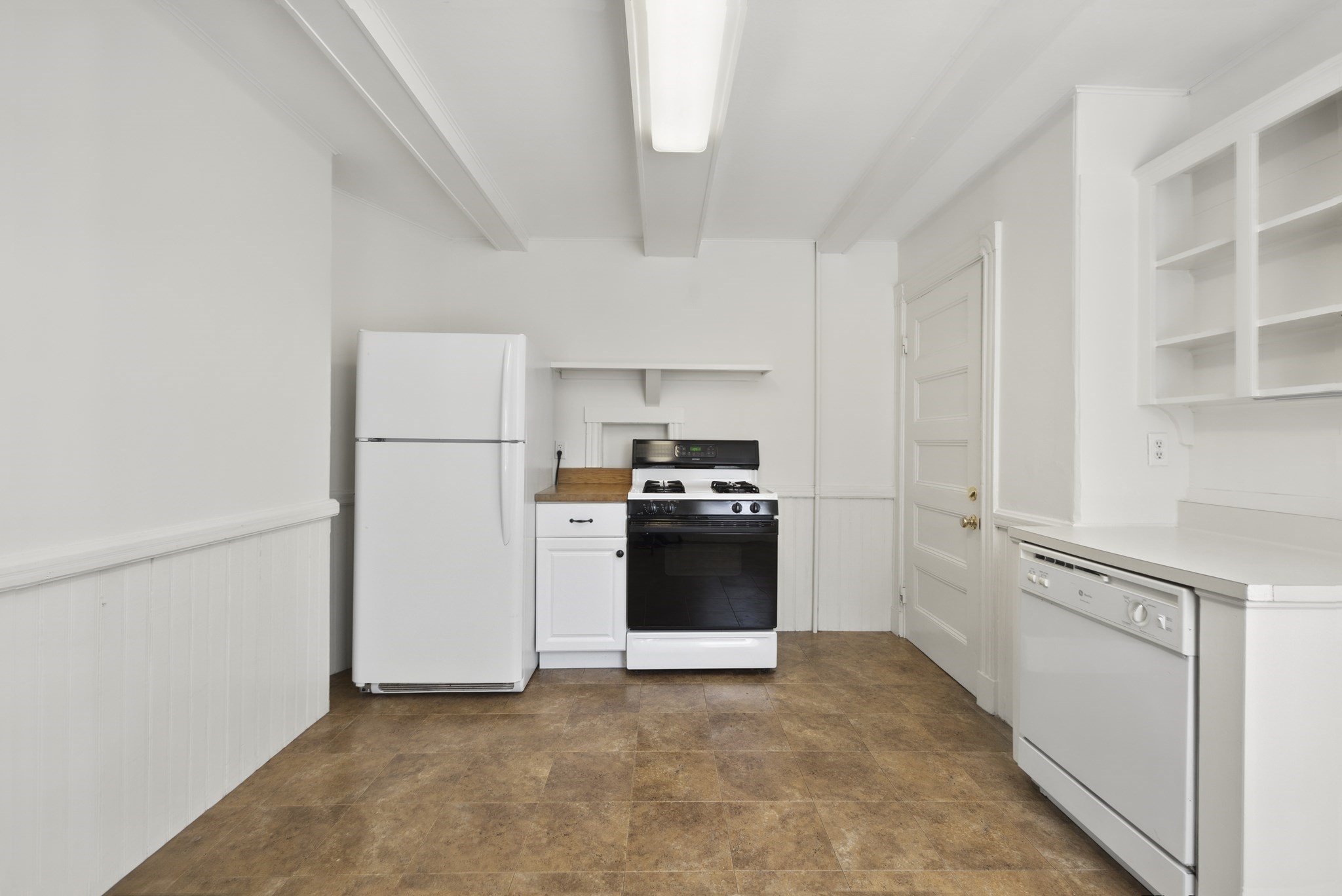 81 Avon # 1 Property Photo 12