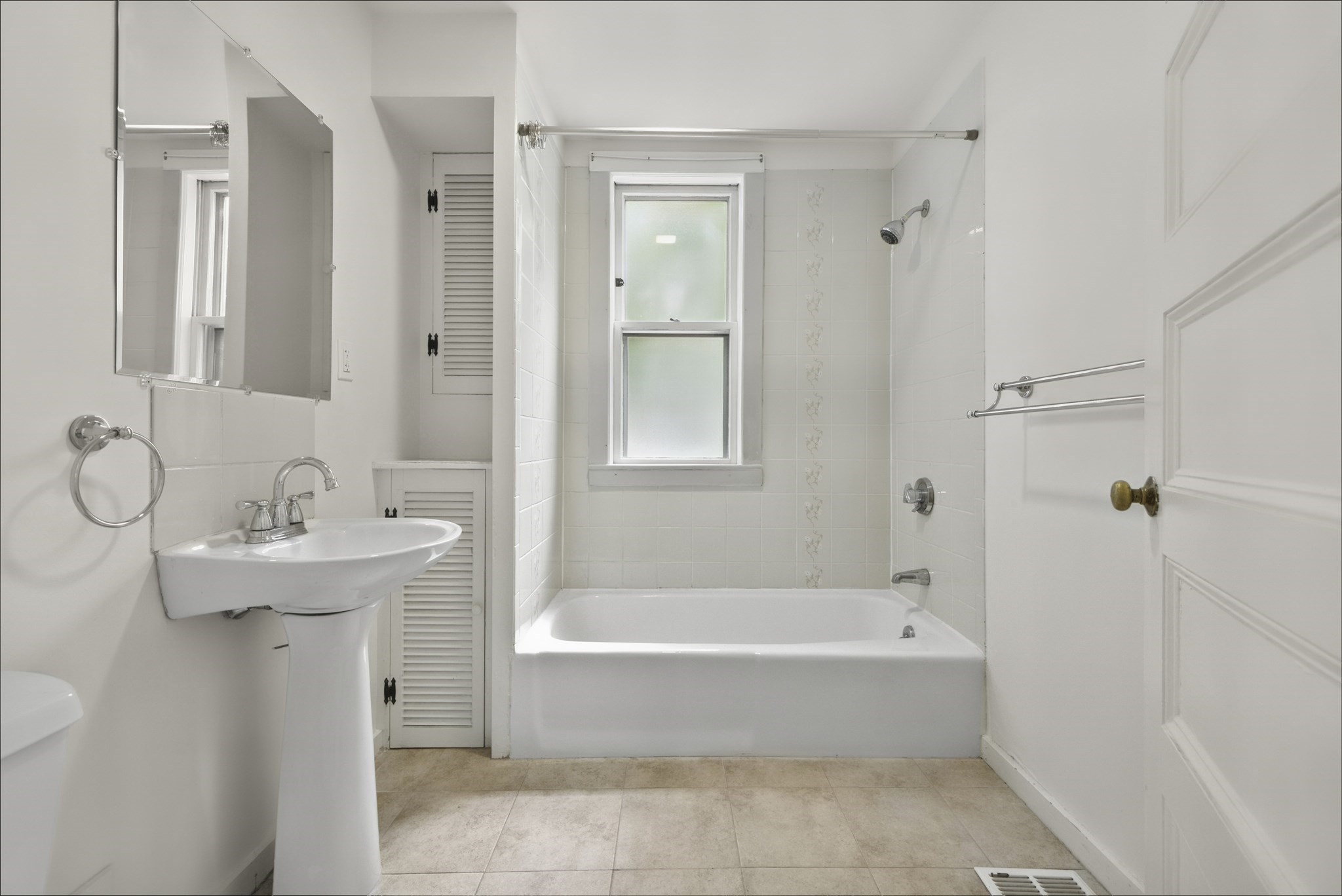 81 Avon # 1 Property Photo 15