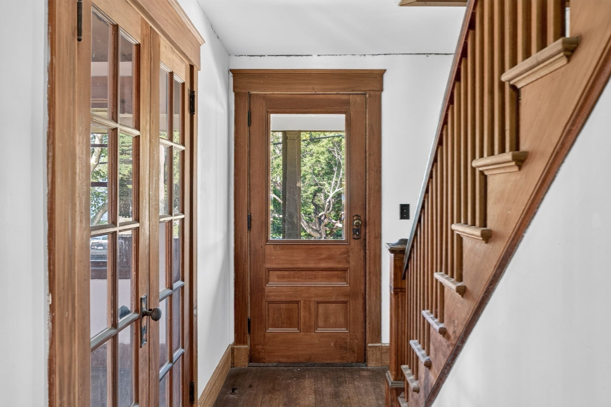 4 Oakland St Property Photo 8