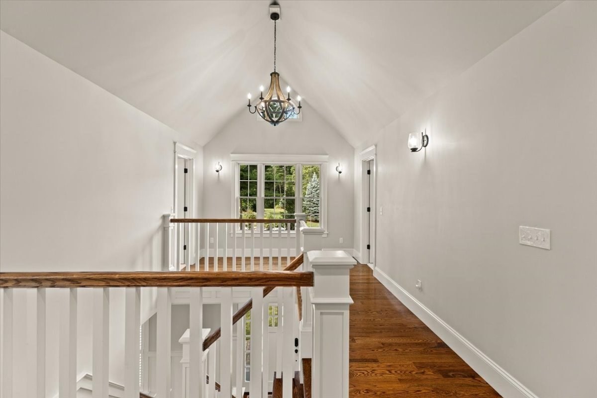 384 Country Club Way Property Photo 22