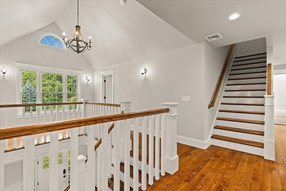384 Country Club Way Property Photo 34