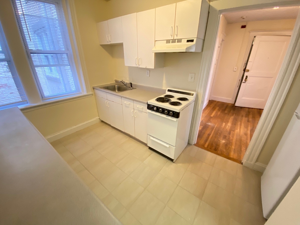 5 Barrow Street # 2a Property Photo 5