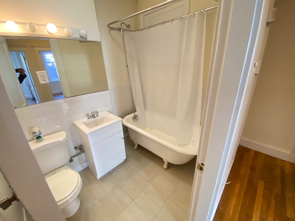 5 Barrow Street # 2a Property Photo 6
