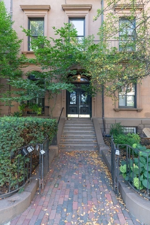 103 Beacon St # 1 Property Photo 18