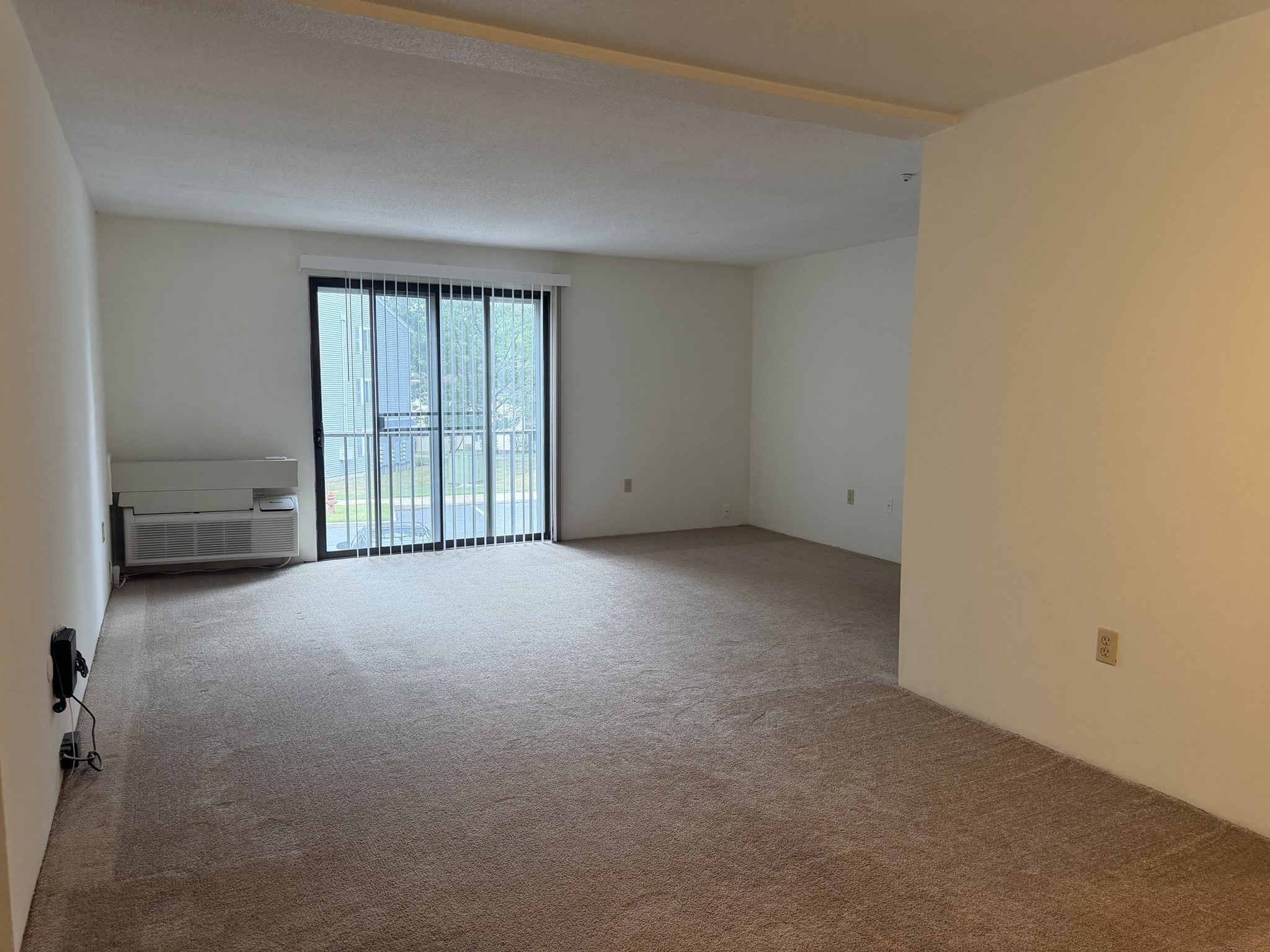 17 Village Rock Lane # 19 Property Photo 5