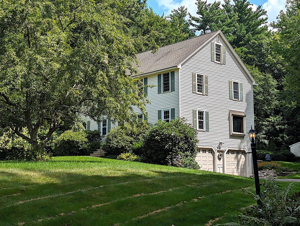 2 Nutfield Dr Property Photo 5