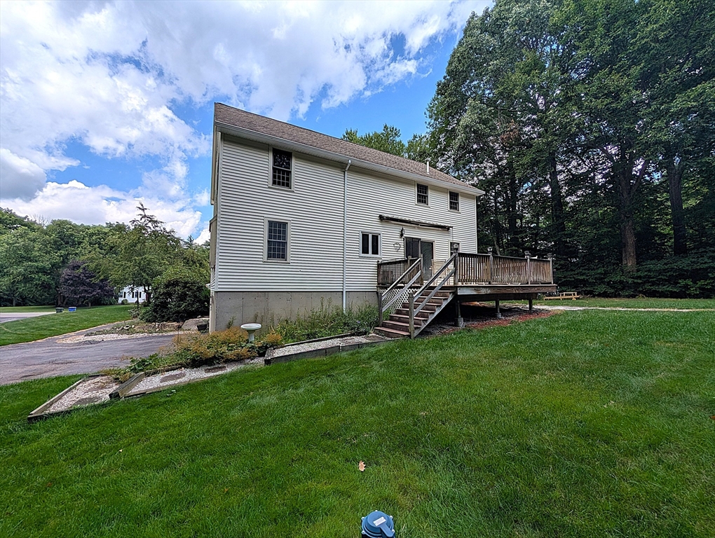 2 Nutfield Dr Property Photo 10