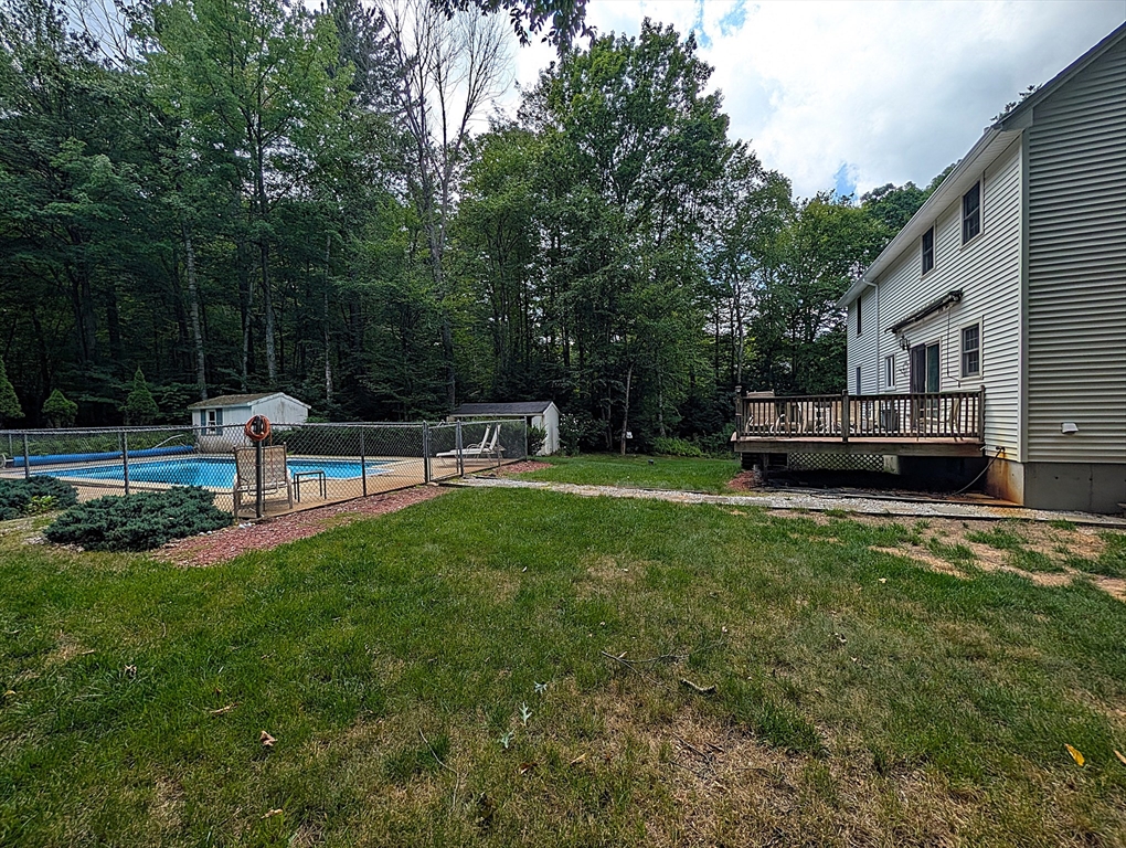 2 Nutfield Dr Property Photo 15