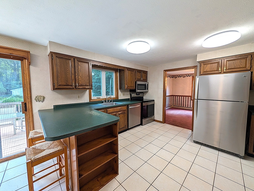2 Nutfield Dr Property Photo 18