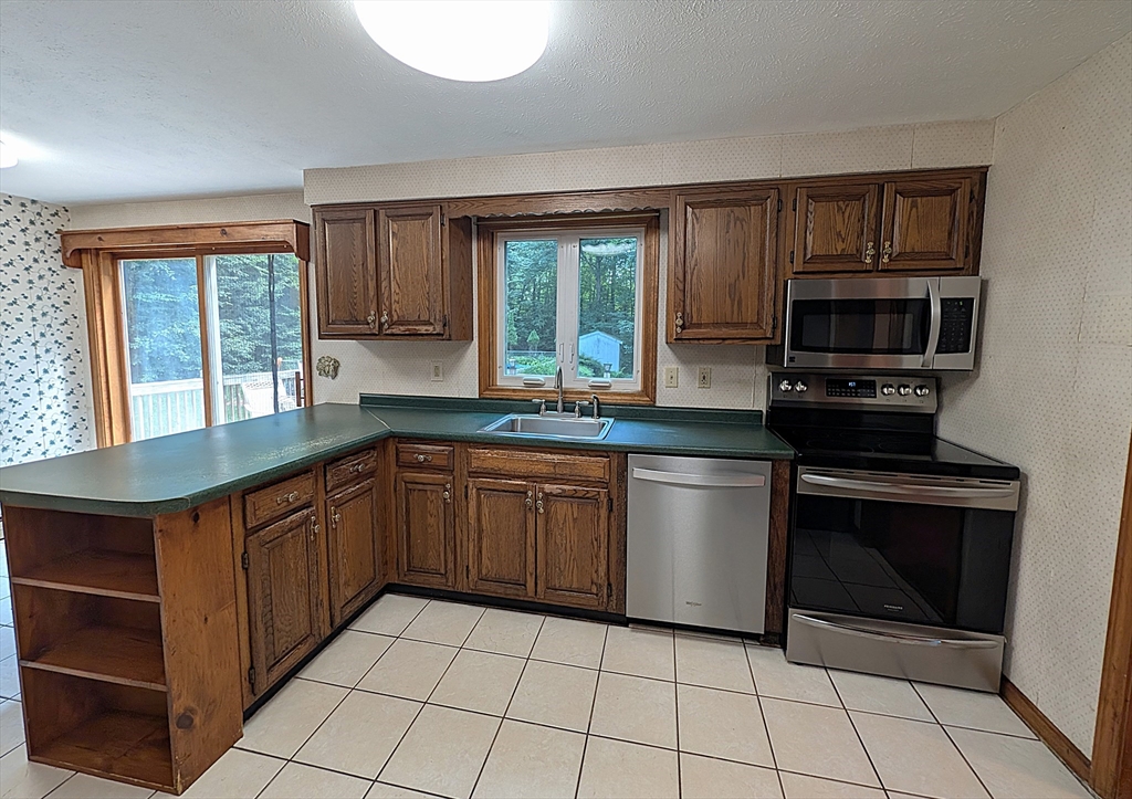 2 Nutfield Dr Property Photo 21