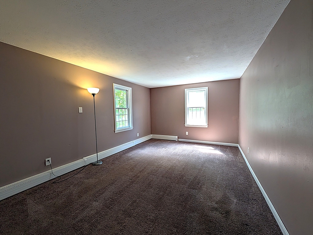2 Nutfield Dr Property Photo 34