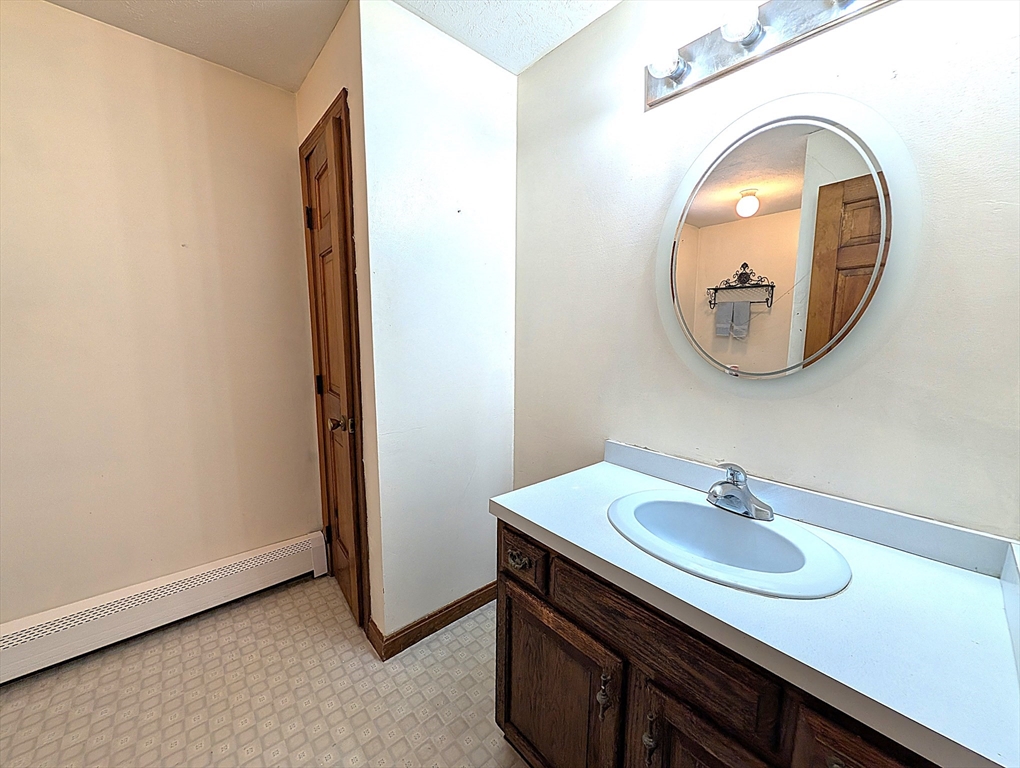 2 Nutfield Dr Property Photo 40