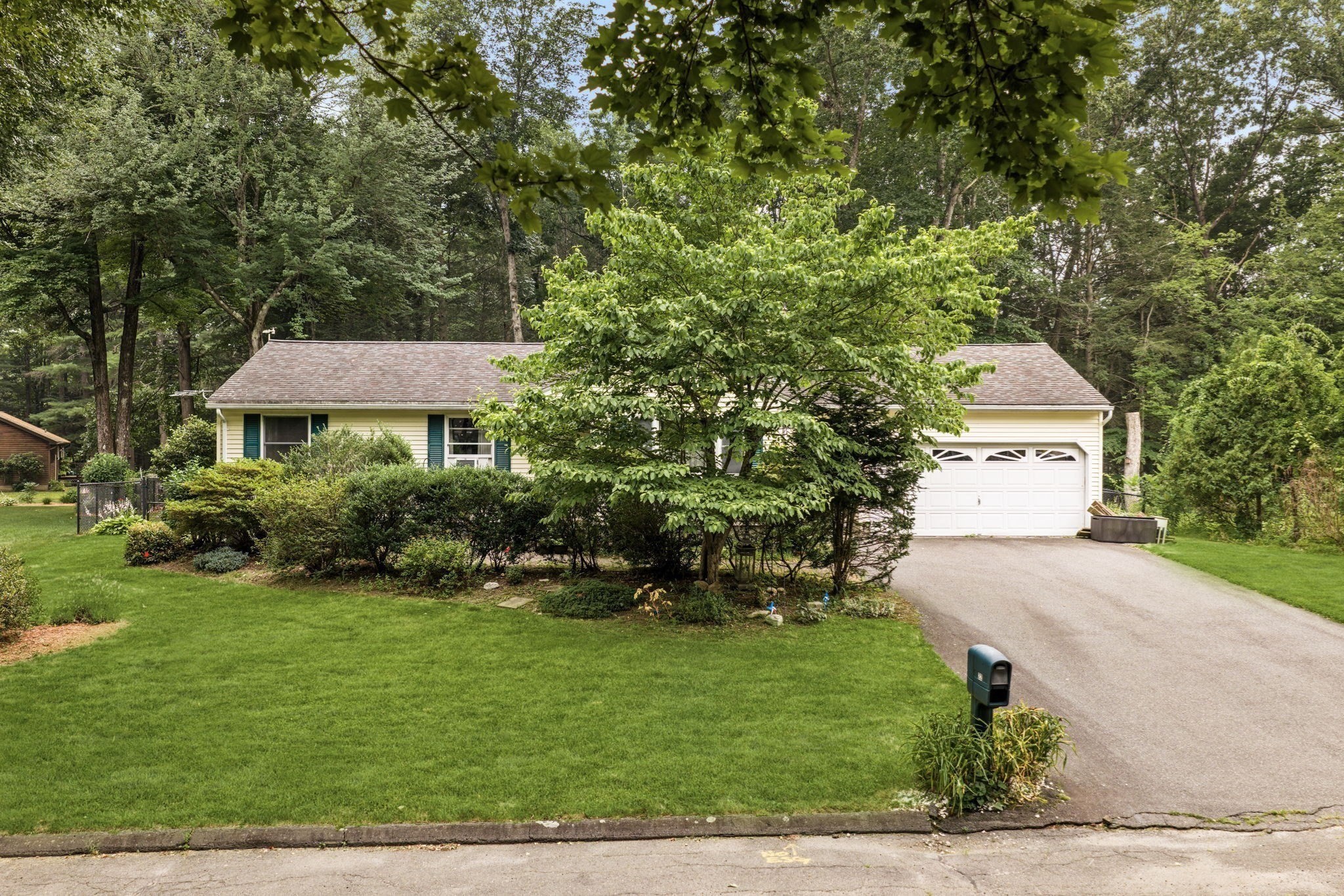 22 Carillon Circle Property Photo 2